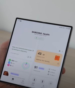 Samsung Galaxy Health Status Dashboard