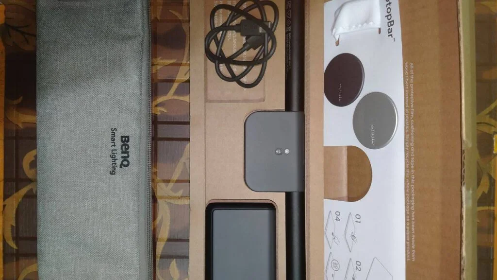 BenQ LaptopBar Light unboxing