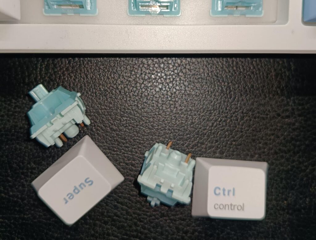 Cream Mint Switch & Keycaps